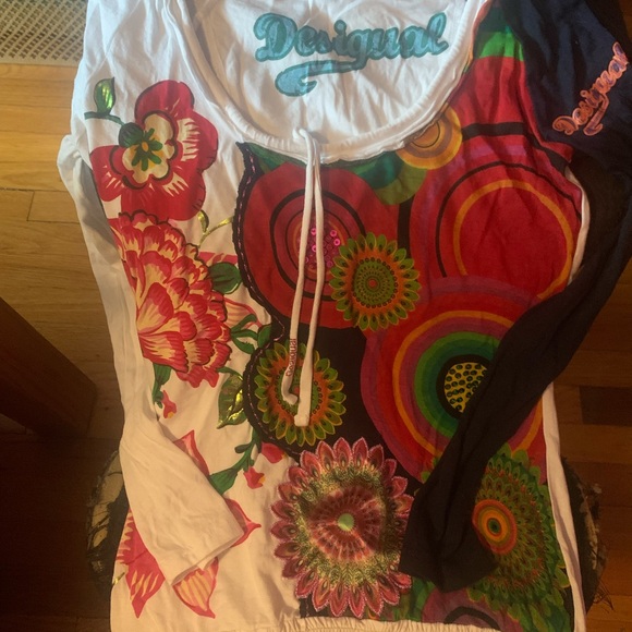 Desigual top - Picture 1 of 4